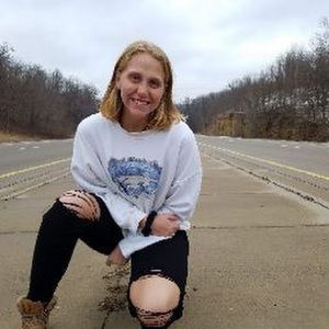 Meet your Posher, Abby